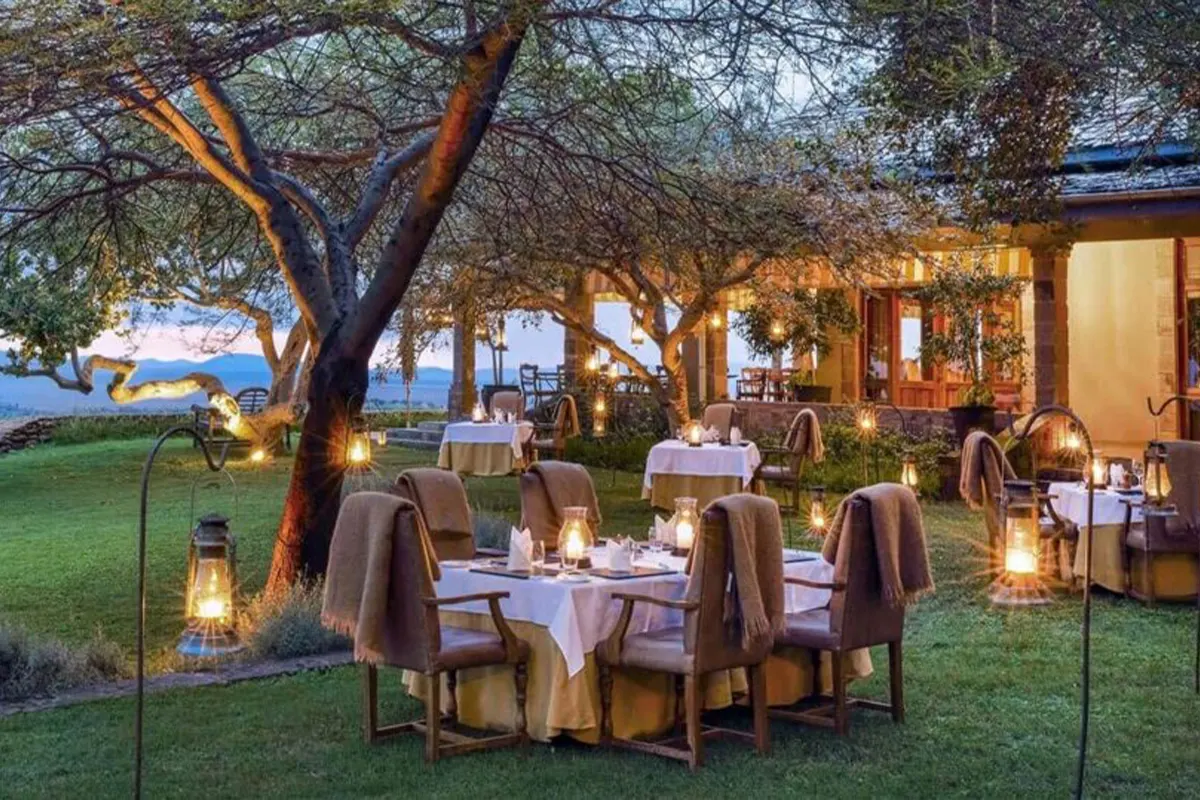 4 Days Best Luxury Lodge Safari